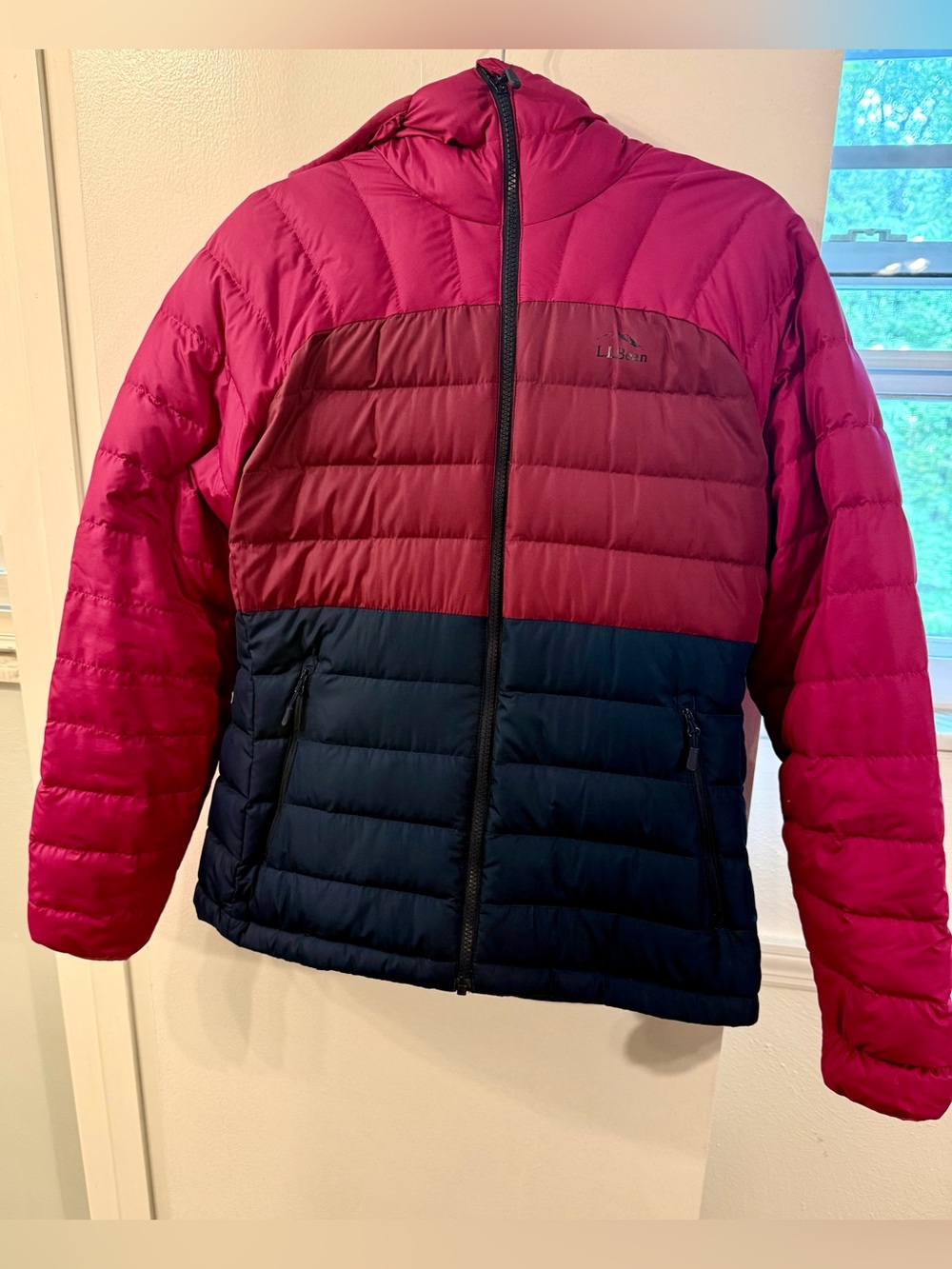 L.L. Bean Colorblock Puffer Jacket in Fuchsia/Maroon/Navy